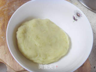 焦香土豆丸的做法步骤：2