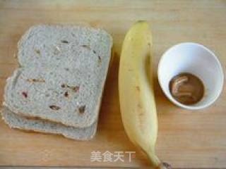 花生酱香蕉吐司……小资美味的早餐主食的做法步骤：1