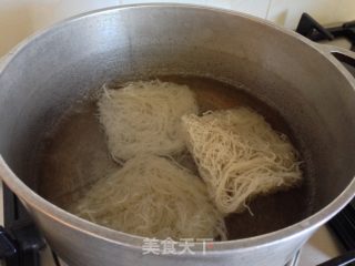 速食牛肉粉的做法步骤：1