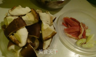 香菇油菜的做法步骤：2