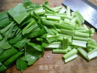 清炒油菜蕻的做法步骤：3
