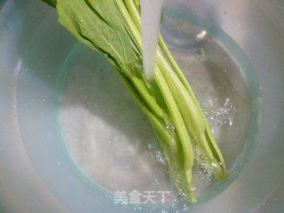 油菜蕻炒花菜的做法步骤：2