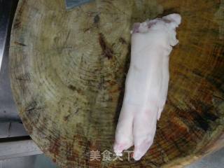 风味沙姜猪手的做法步骤：1