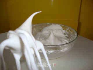 无比细腻超级Q弹的6寸戚风蛋糕的做法步骤：12