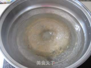 酸菜炒鱿鱼的做法步骤：3