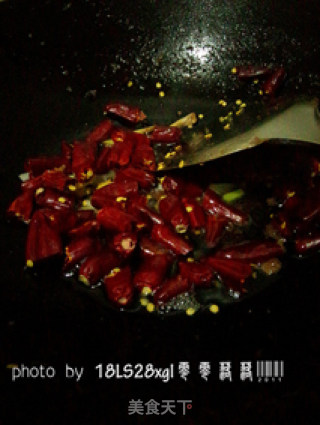 鲜香开胃：辣子鸭块的做法步骤：6