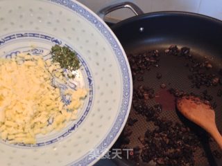 芝士蘑菇茄盒的做法步骤：5