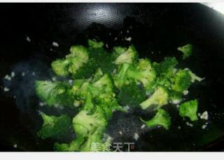 蒜蓉西兰花的做法步骤：6