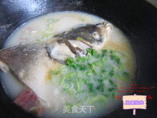 培根炖鱼头的做法步骤：5