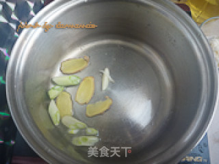 米酒烧鸡翅的做法步骤：5