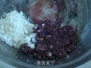 雪山玫瑰鲜花饼的做法步骤：2