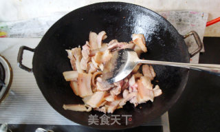 ＜川菜＞回锅肉的做法步骤：4
