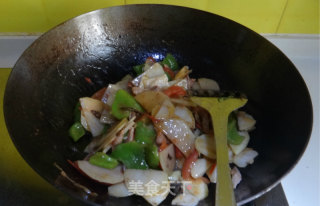 酸甜口的土豆炒青椒的做法步骤：5