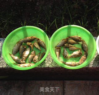 烤河鲫鱼干的做法步骤：2