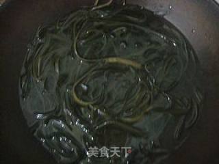 爽口小凉菜--------【凉拌海带丝】的做法步骤：3