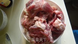 家常炖腔骨的做法步骤：1