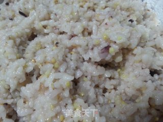 紫菜包饭 - 韩式紫菜包饭的做法步骤：1
