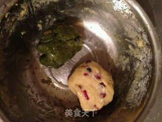 蔓越梅饼干 和抹茶葡萄干饼干的做法步骤：6