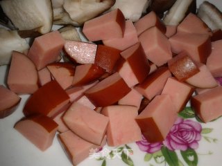 芋头香菇焖饭的做法步骤：4