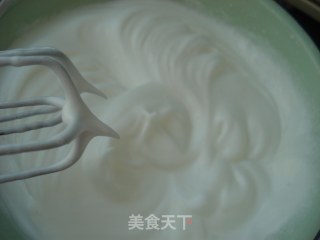 香蕉戚风的做法步骤：4