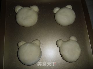 超萌系列——熊猫面包的做法步骤：8