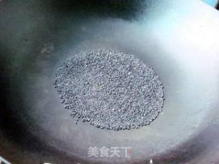 黑芝麻卷心菜的做法步骤：1