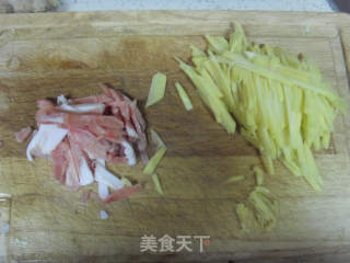 酸菜土豆丝的做法步骤：2