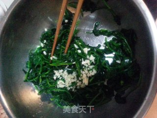 菠菜拌花生的做法步骤：6
