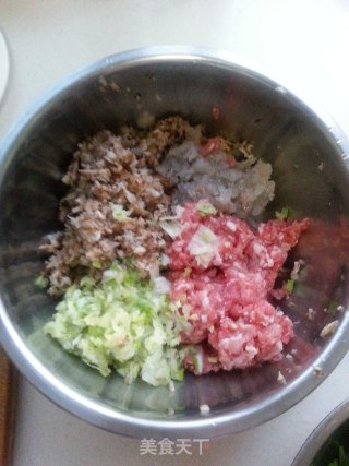 脆皮香菇虾肉饼的做法步骤：2
