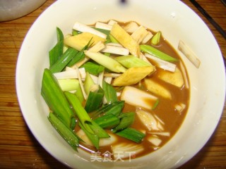 少油香锅鸡翅的做法步骤：6