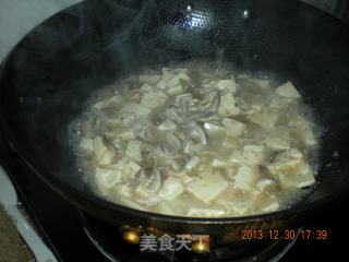 平菇炖豆腐的做法步骤：6