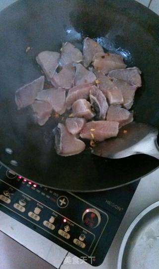 超级简单的奶色豆腐鱼汤的做法步骤：6