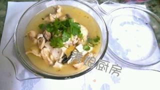 超级简单的奶色豆腐鱼汤的做法步骤：12