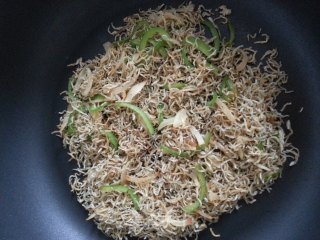 韩式小菜 - 素炒海蜒的做法步骤：4