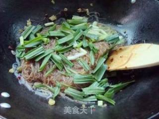 青蒜炒粉丝的做法步骤：8