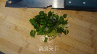 香酥鸡蛋披萨的做法步骤：4