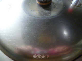 冰糖枸杞银耳汤的做法步骤：7