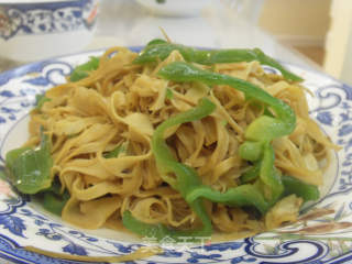 尖椒干豆腐的做法步骤：3