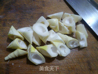 雷笋烧五花肉的做法步骤：3