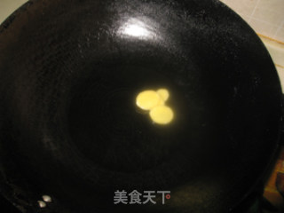 湖北襄阳过年餐桌上离不开的炖菜【莲藕炖排骨】的做法步骤：2