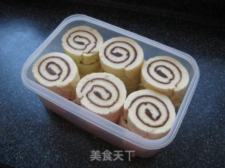 豆沙蛋糕卷的做法步骤：15