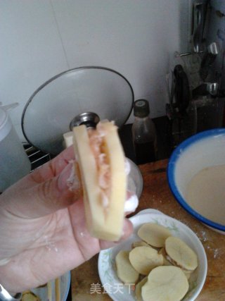 土豆合的做法步骤：1