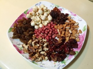 腊八粥的做法步骤：3