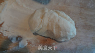 萝卜丝香菇猪肉馅饼的做法步骤：9
