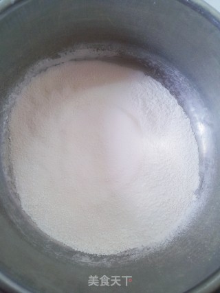 健康小点——芝麻白雪卷的做法步骤：1