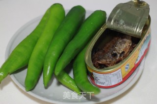 虎皮尖椒的做法步骤：1
