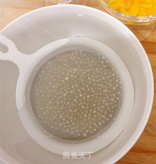 芒果西米露的做法步骤：2