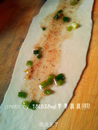 自制葱油煎饼的做法步骤：6