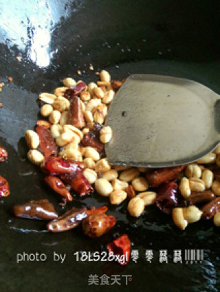 自制美味零食：麻辣花生的做法步骤：9