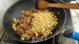 黄豆肉皮和肉（这叫啥菜名啊）的做法步骤：8